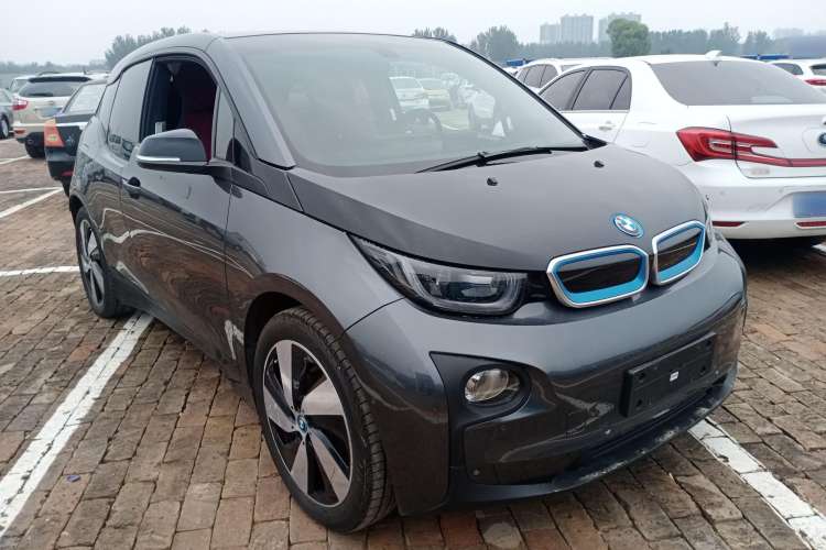 Used BMW i3 2016 Upgraded Deluxe Edition Front Right 45 Deg