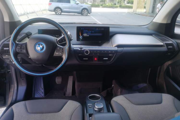 Used BMW i3 2016 Upgraded Deluxe Edition Interior 1