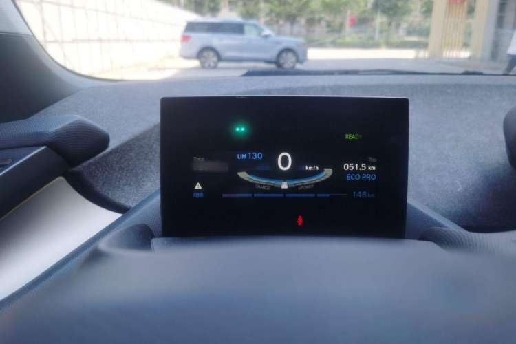 Used BMW i3 2016 Upgraded Deluxe Edition Interior 3
