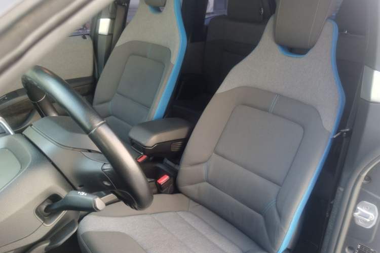 Used BMW i3 2016 Upgraded Deluxe Edition Interior 5