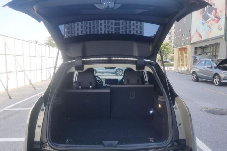 Used BMW i3 2016 Upgraded Deluxe Edition Interior 7