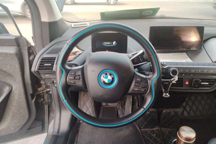 Used BMW i3 2016 Upgraded Fashionable Version Steering Wheel