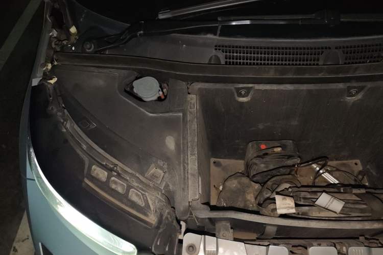 Used BMW i3 2016 Upgraded Deluxe Edition Engine Bay Right