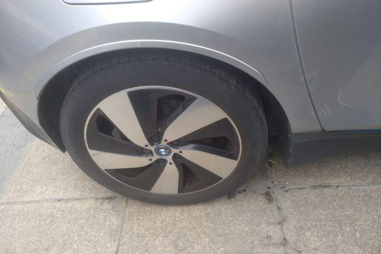 Used BMW i3 2016 Upgraded Deluxe Edition Exterior 5