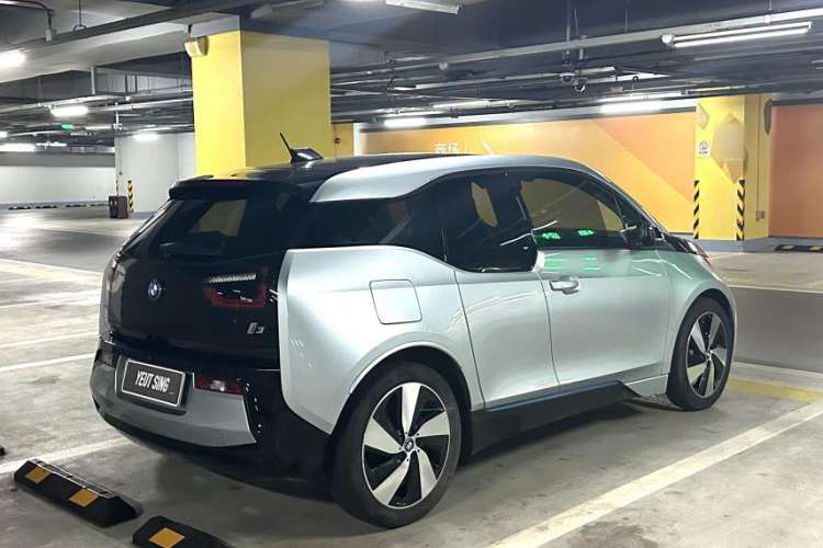 Used BMW i3 2016 Upgraded Deluxe Edition Exterior 6