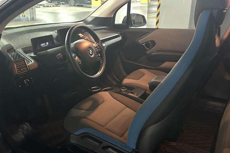 Used BMW i3 2016 Upgraded Deluxe Edition Interior 1