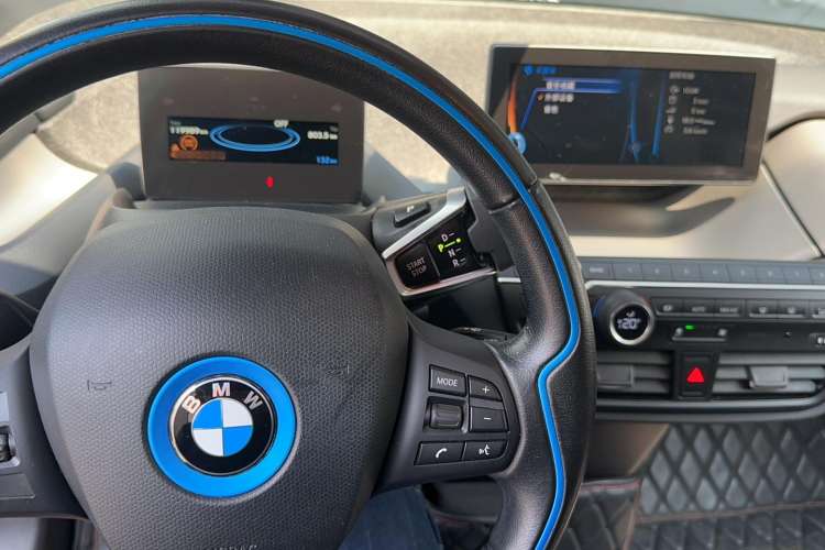 Used BMW i3 2016 Upgraded Deluxe Edition Interior 3