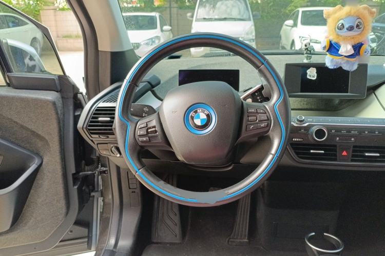 Used BMW i3 2016 Upgraded Fashionable Version Steering Wheel