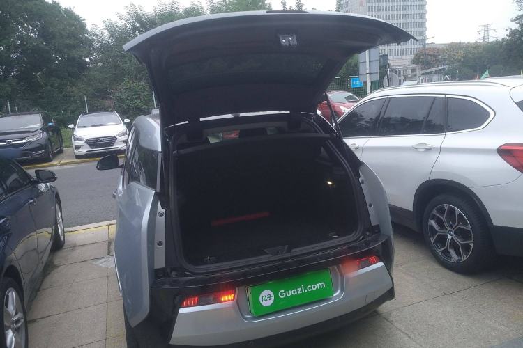 Used BMW i3 2016 Upgraded Deluxe Edition Trunk