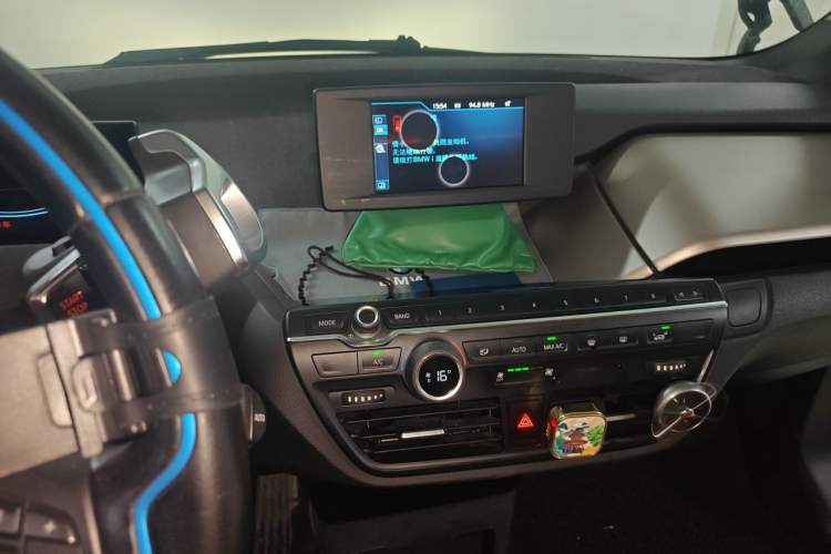 Used BMW i3 2016 Upgraded Fashionable Version Audio And AC Panel