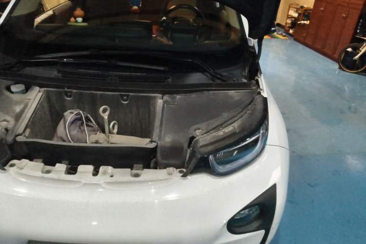 Used BMW i3 2016 Upgraded Deluxe Edition Engine Bay Left