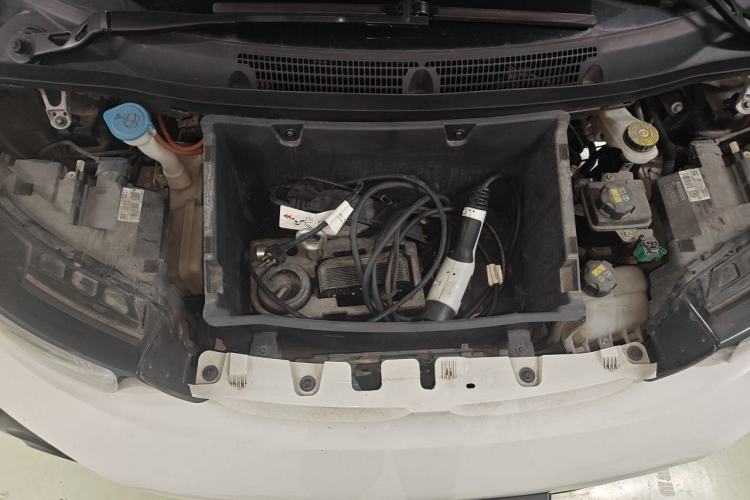Used BMW i3 2016 Upgraded Fashionable Version Engine Bay