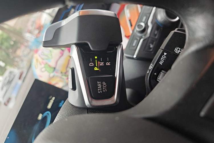 Used BMW i3 2016 Upgraded Deluxe Edition Gear Lever