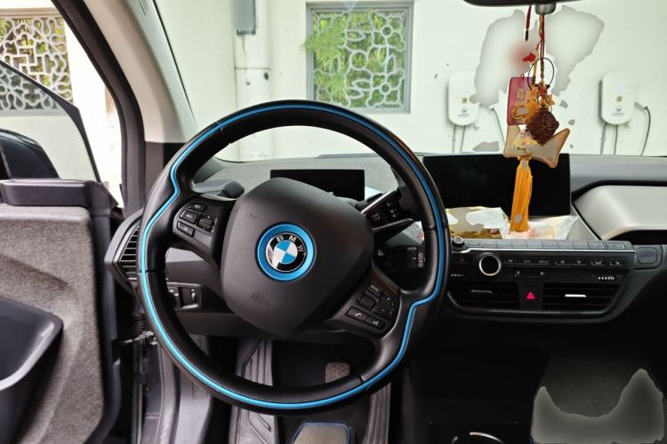 Used BMW i3 2016 Upgraded Deluxe Edition Steering Wheel