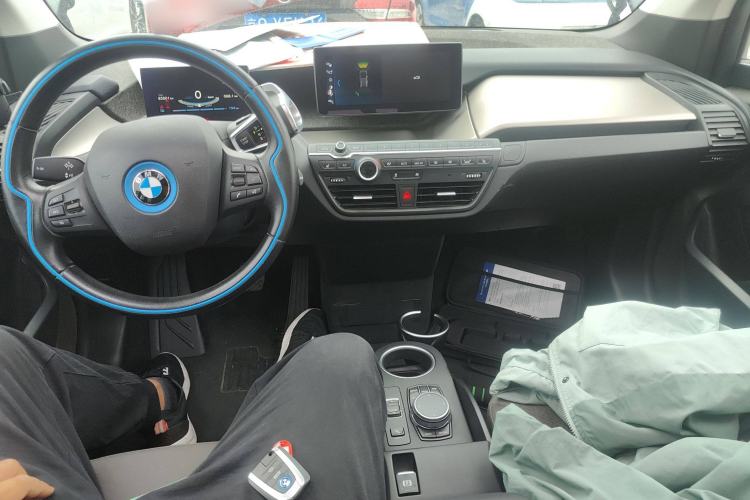 Used BMW i3 2018 Luxury Model Center Console