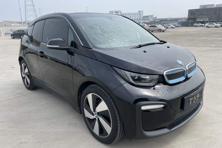 Used BMW i3 2018 Luxury Model Exterior 4