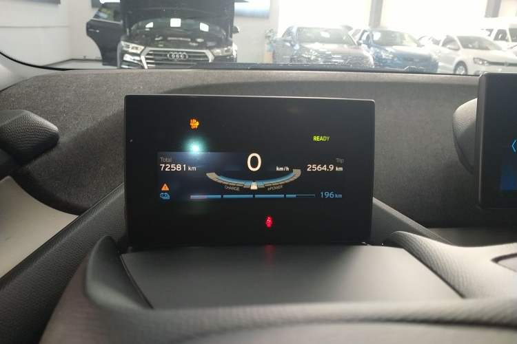 Used BMW i3 2018 Luxury Model Instrument Cluster