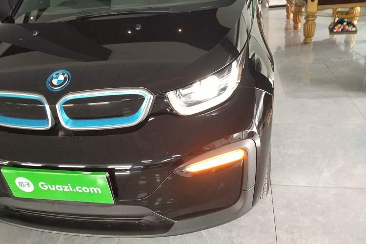 Used BMW i3 2018 Luxury Model Left Front Headlight
