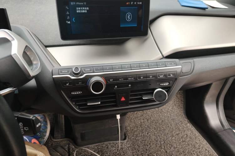 Used BMW i3 2018 Luxury Model Audio And AC Panel