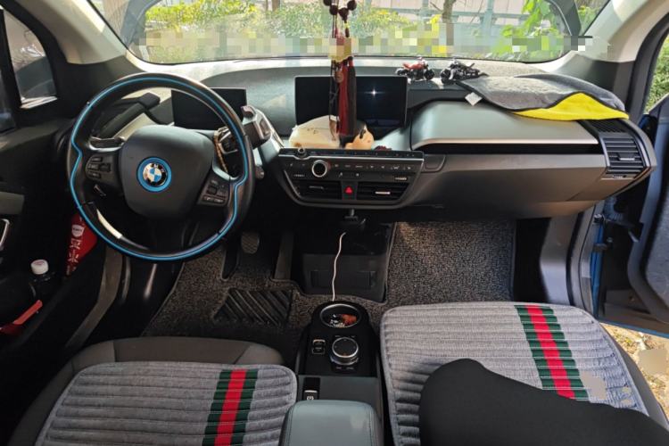 Used BMW i3 2018 Luxury Model Center Console