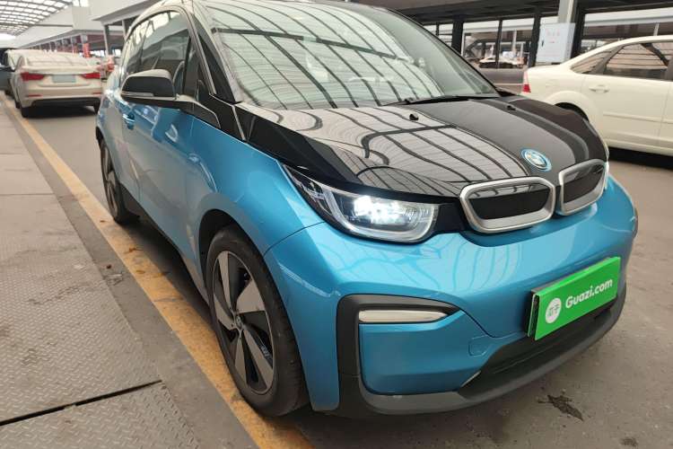 Used BMW i3 2018 Luxury Model Exterior 2