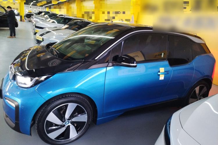 Used BMW i3 2018 Luxury Model Exterior 3