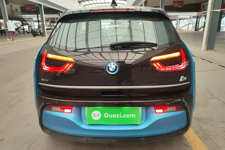 Used BMW i3 2018 Luxury Model Exterior 4