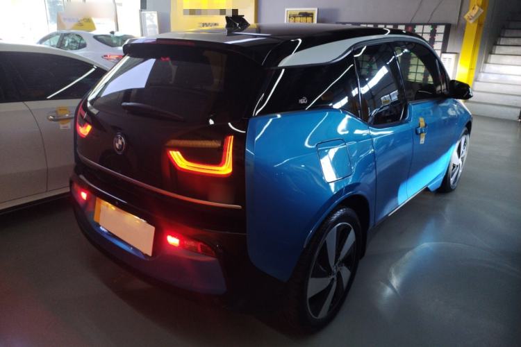 Used BMW i3 2018 Luxury Model Exterior 5