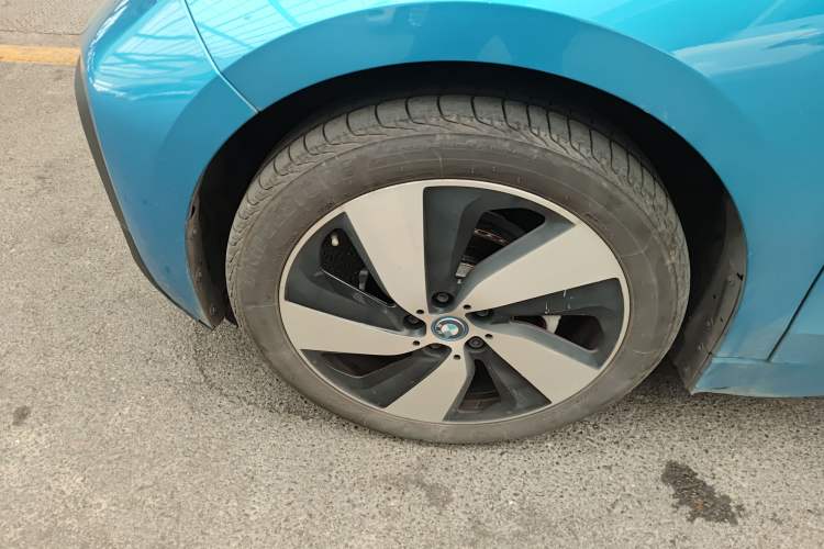Used BMW i3 2018 Luxury Model Exterior 7