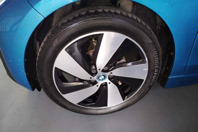 Used BMW i3 2018 Luxury Model Exterior 7