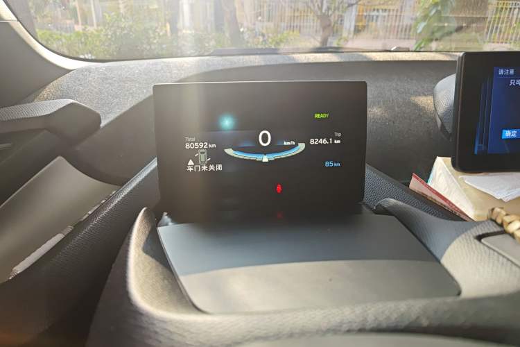 Used BMW i3 2018 Luxury Model Instrument Cluster