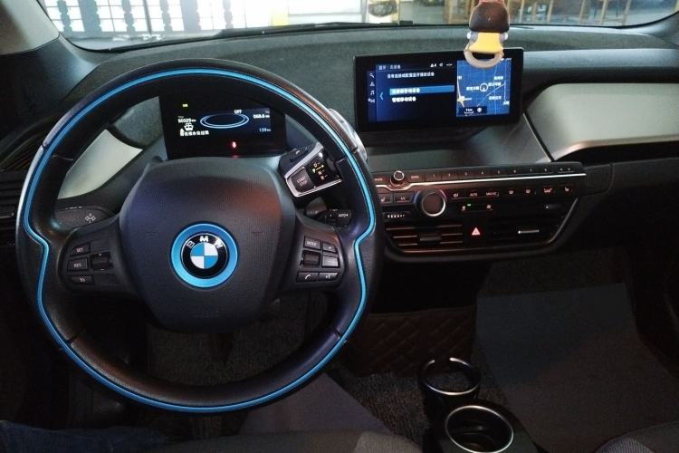 Used BMW i3 2018 Luxury Model Interior 2