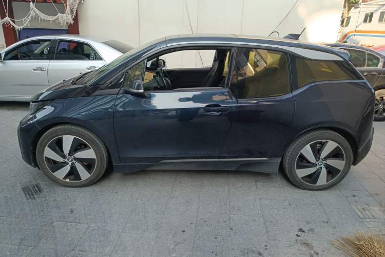 Used BMW i3 2018 Luxury Model Left Side