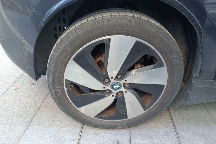 Used BMW i3 2018 Luxury Model Right Rear Wheel Hub