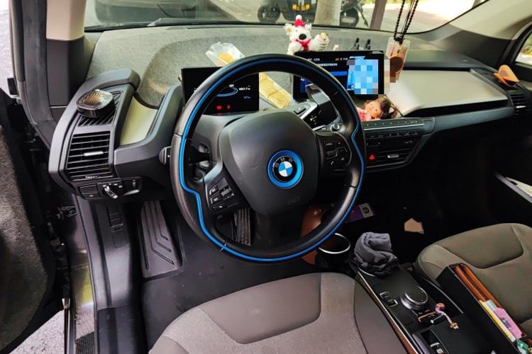 Used BMW i3 2018 Luxury Model Steering Wheel