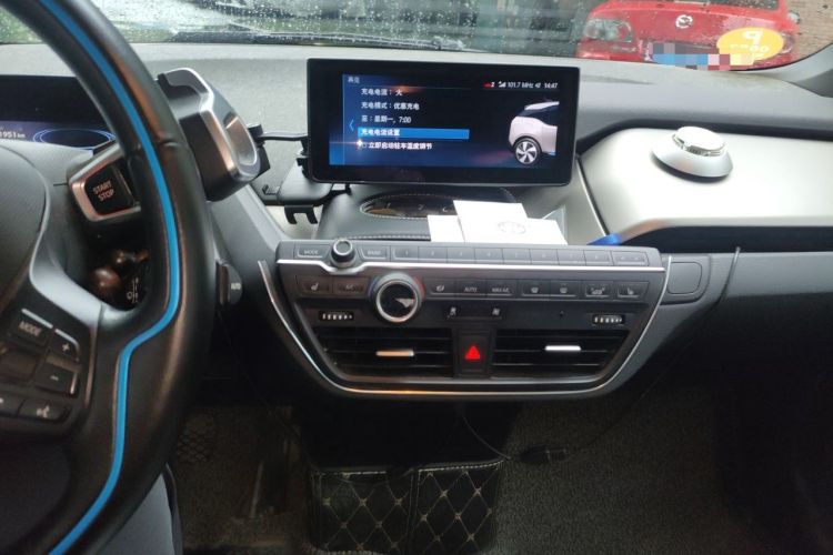 Used BMW i3 2018 Luxury Model Audio And AC Panel
