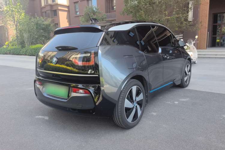 Used BMW i3 2018 Luxury Model Exterior 3