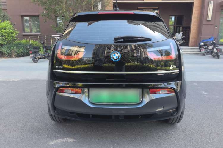 Used BMW i3 2018 Luxury Model Exterior 4