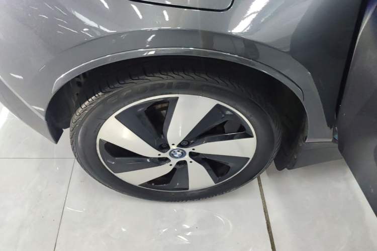 Used BMW i3 2018 Luxury Model Right Rear Wheel Hub