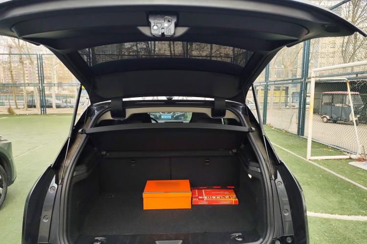 Used BMW i3 2018 Luxury Model Trunk
