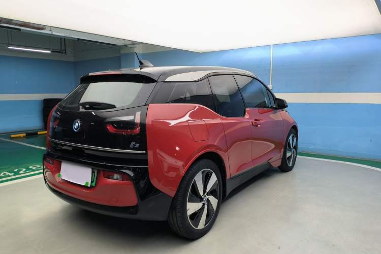 Used BMW i3 2018 Luxury Model Exterior 3