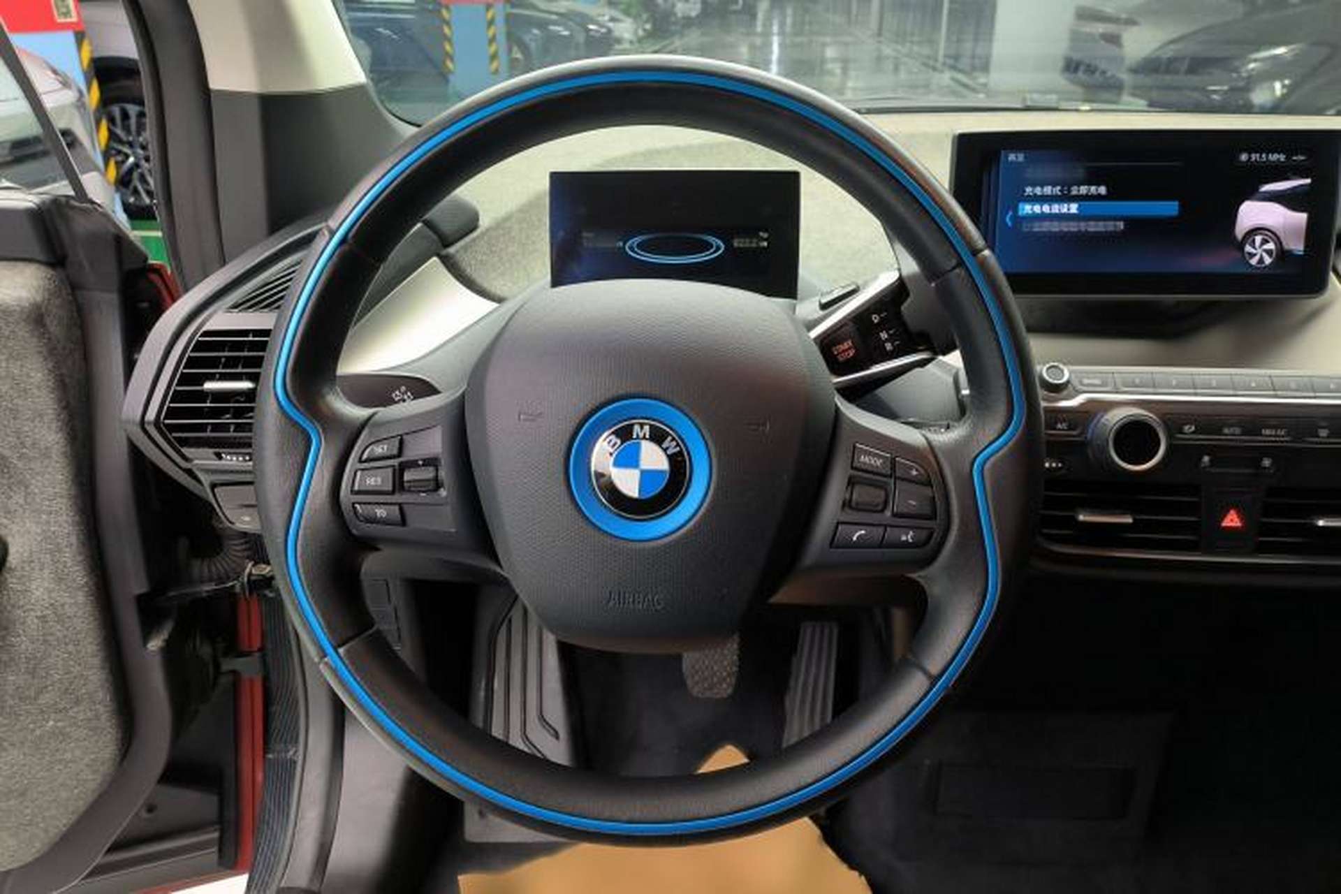 Used BMW i3 2018 Luxury Model Interior 5