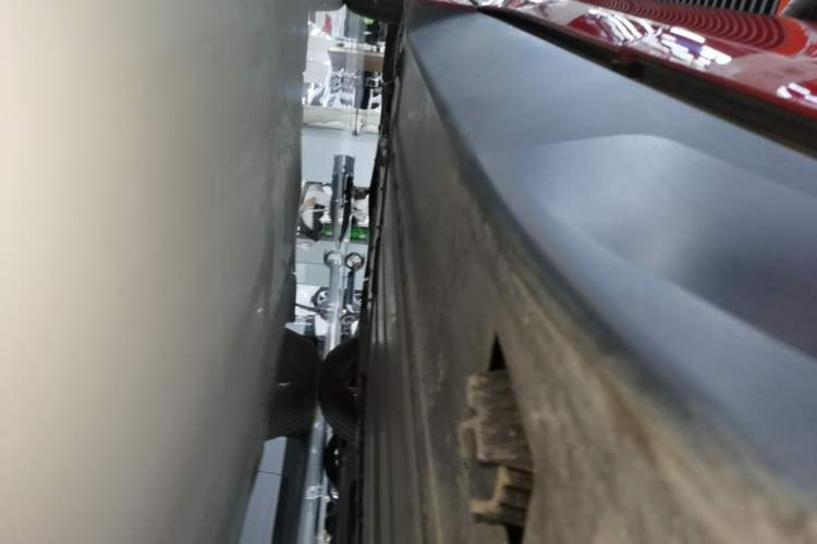 Used BMW i3 2018 Luxury Model Left Side Sill