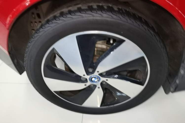 Used BMW i3 2018 Luxury Model Right Rear Wheel Hub