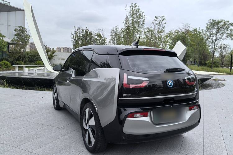 Used BMW i3 2018 Luxury Model Exterior 7