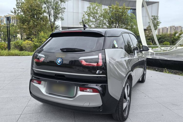 Used BMW i3 2018 Luxury Model Exterior 9