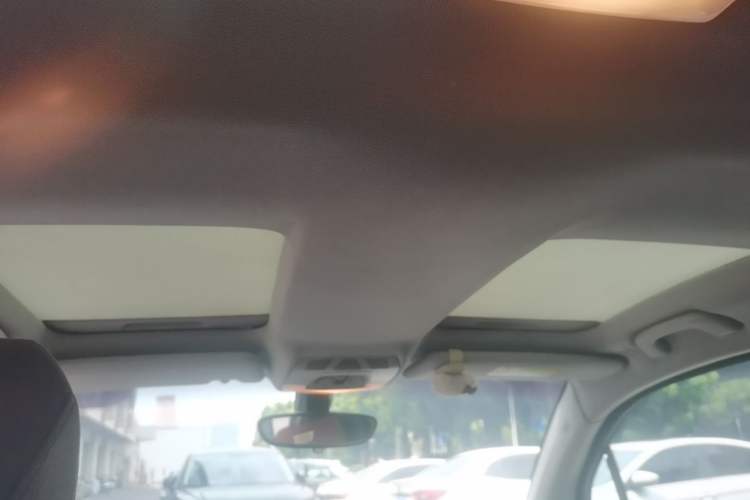 Used BMW i3 2018 Luxury Model Headliner