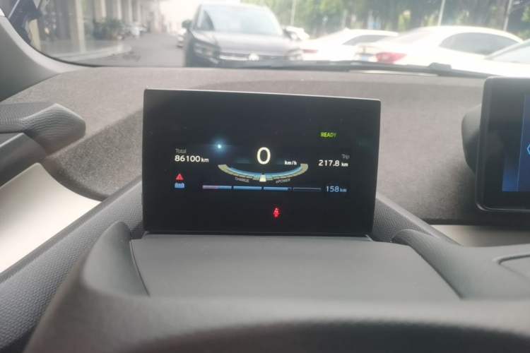 Used BMW i3 2018 Luxury Model Instrument Cluster