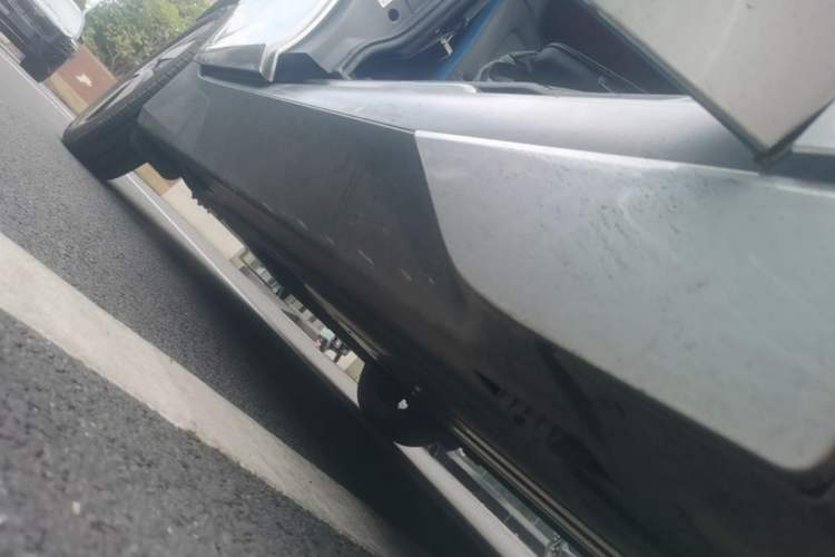 Used BMW i3 2018 Luxury Model Right Side Sill