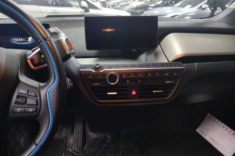 Used BMW i3 2018 Luxury Model Audio And AC Panel